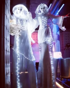 Белые светящиеся ходулисты на свадьбу, на выпускной на праздник | Pandora Show