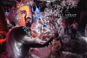 Бумажное световое шоу на праздник, на свадьбу на выпускной | Pandora Show